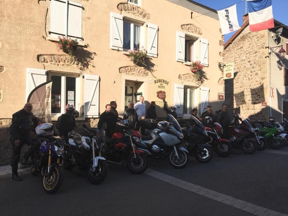 Hotel Auberge Des Petits Saint-Igny-de-Vers Exteriér fotografie